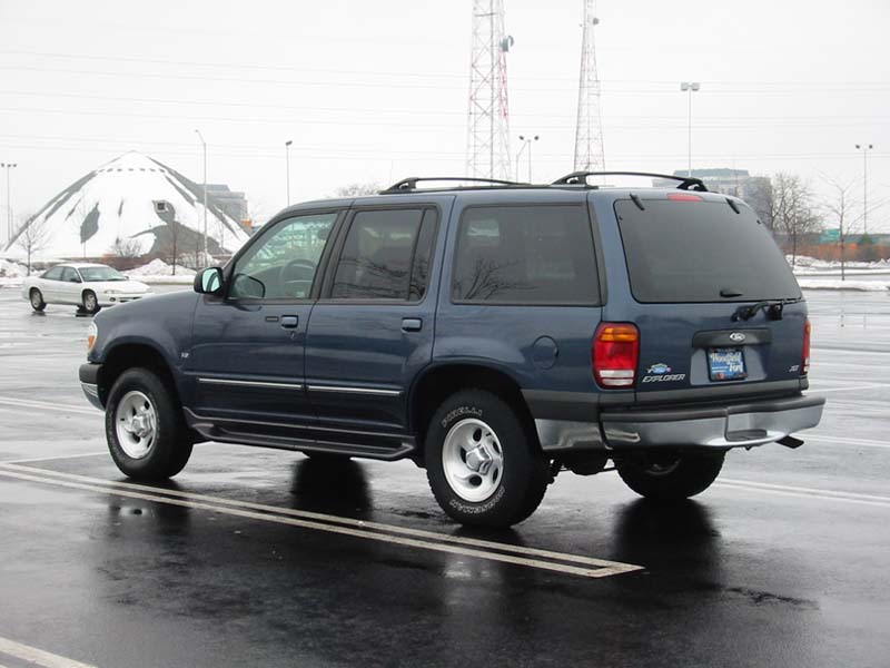 2000 Ford Explorer Xlt Blue On Gray Leather Interior